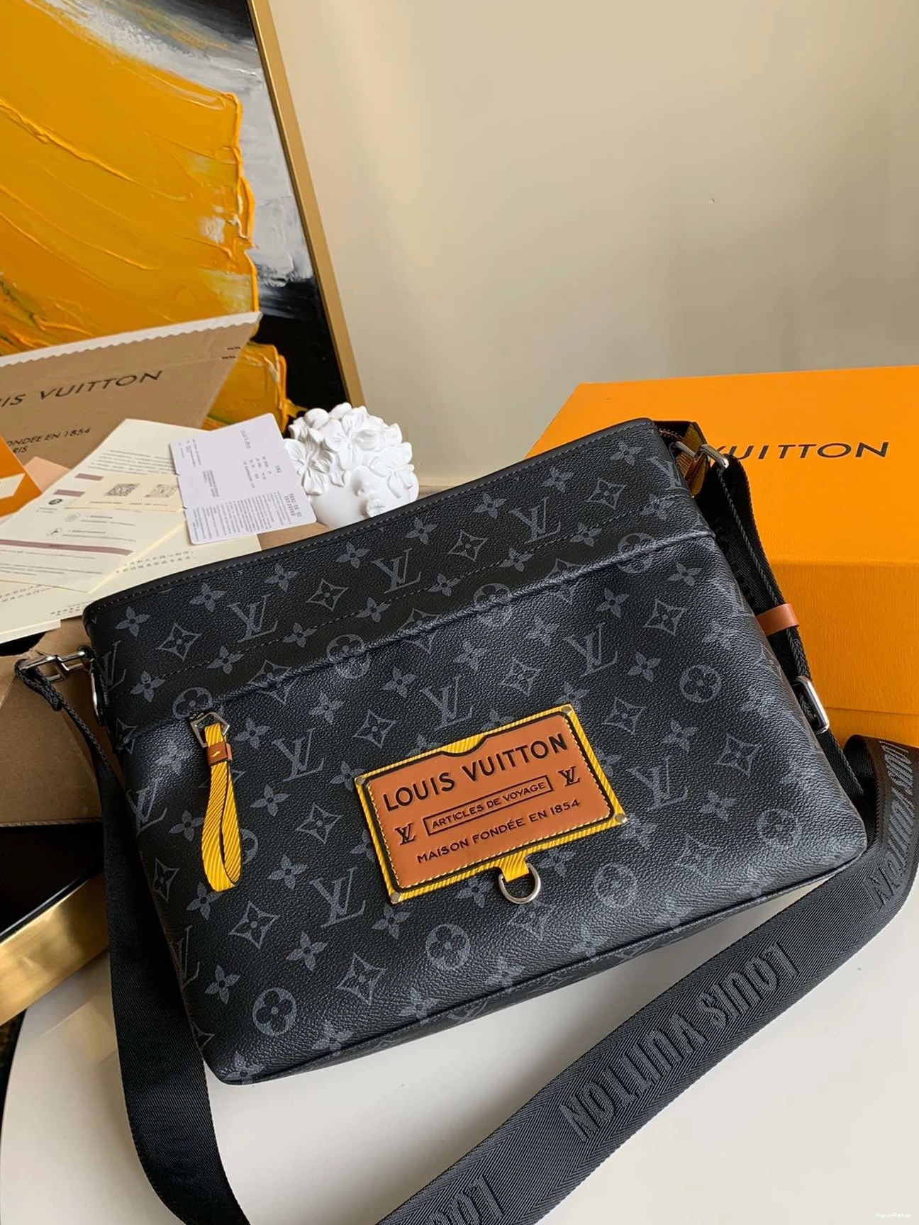 MESSENGER LOUIS VUITTON BAG 0809